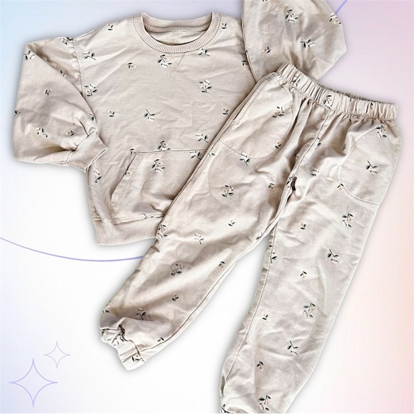 Jessica Simpson Cream Tan White Floral Jogger Set Top & Pants Size 6X - Picture 1 of 6